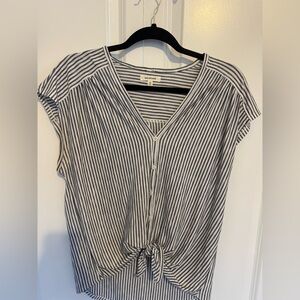 Max Studio Short Sleeve V Neck Top